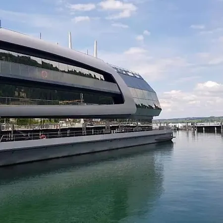 Apartment 7 Heaven *